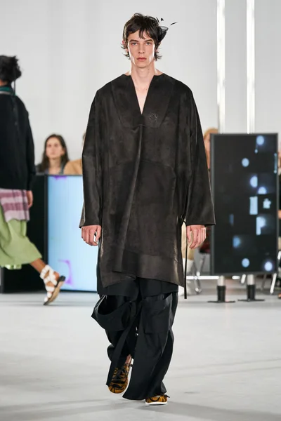 Look 20